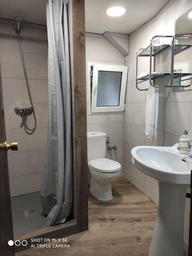 Hostal Moliné Bruguera Esterno foto